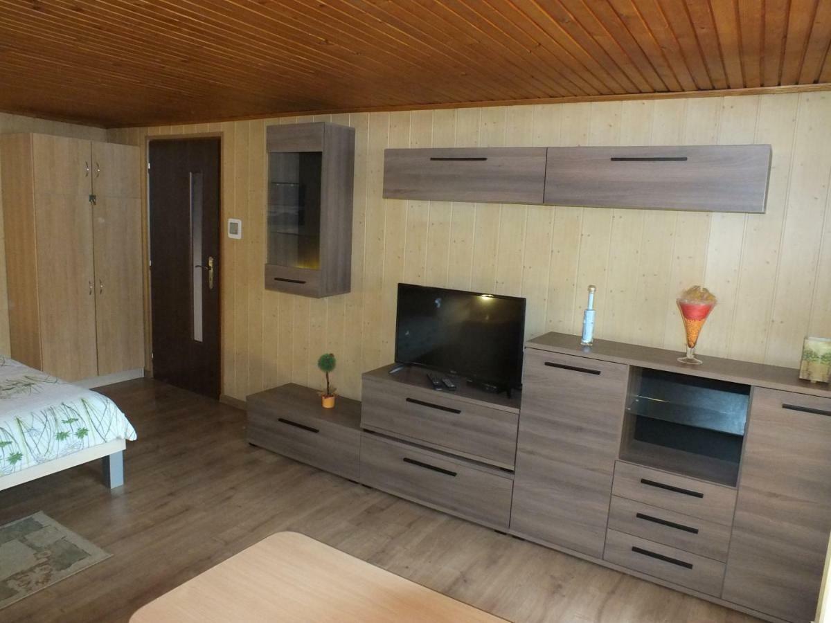 Apartmany Zachar Besenova Ngoại thất bức ảnh