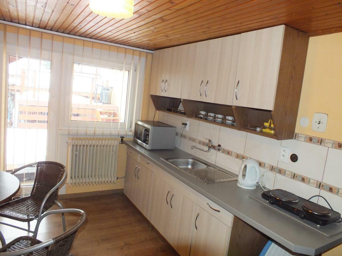 Apartmany Zachar Besenova Ngoại thất bức ảnh